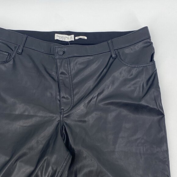 Abercrombie & Fitch Plus Size 20R The 90s Straight Ultra High Rise Vegan Leather - Picture 3 of 12